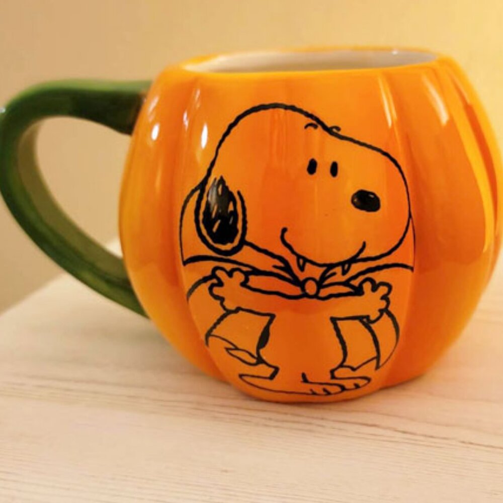Snoopy Halloween Vampire Pumpkin Mug 20oz Peanuts Charles Schulz Orange NEW NIB